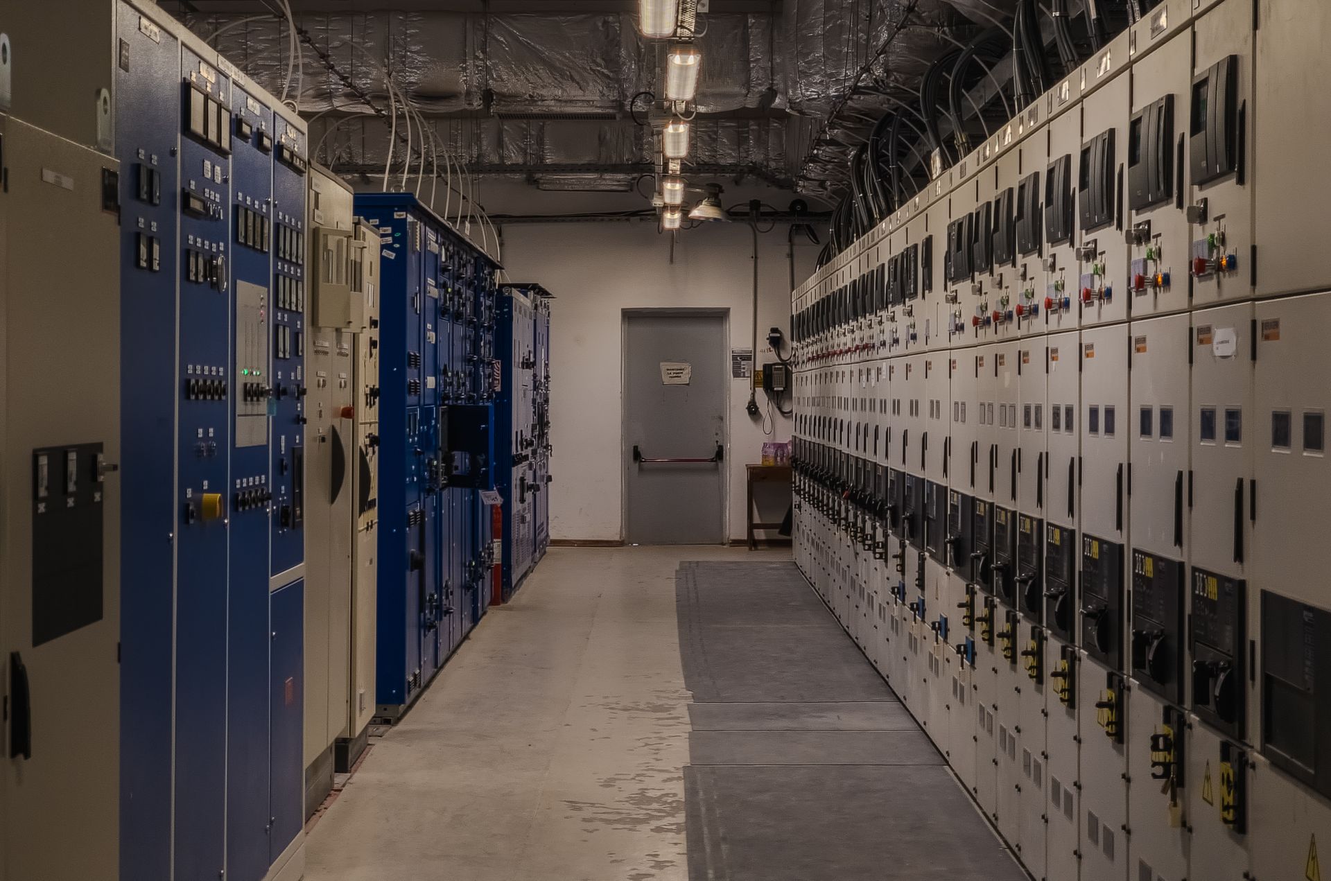 Travaux électriques — Industriel & institutionnel