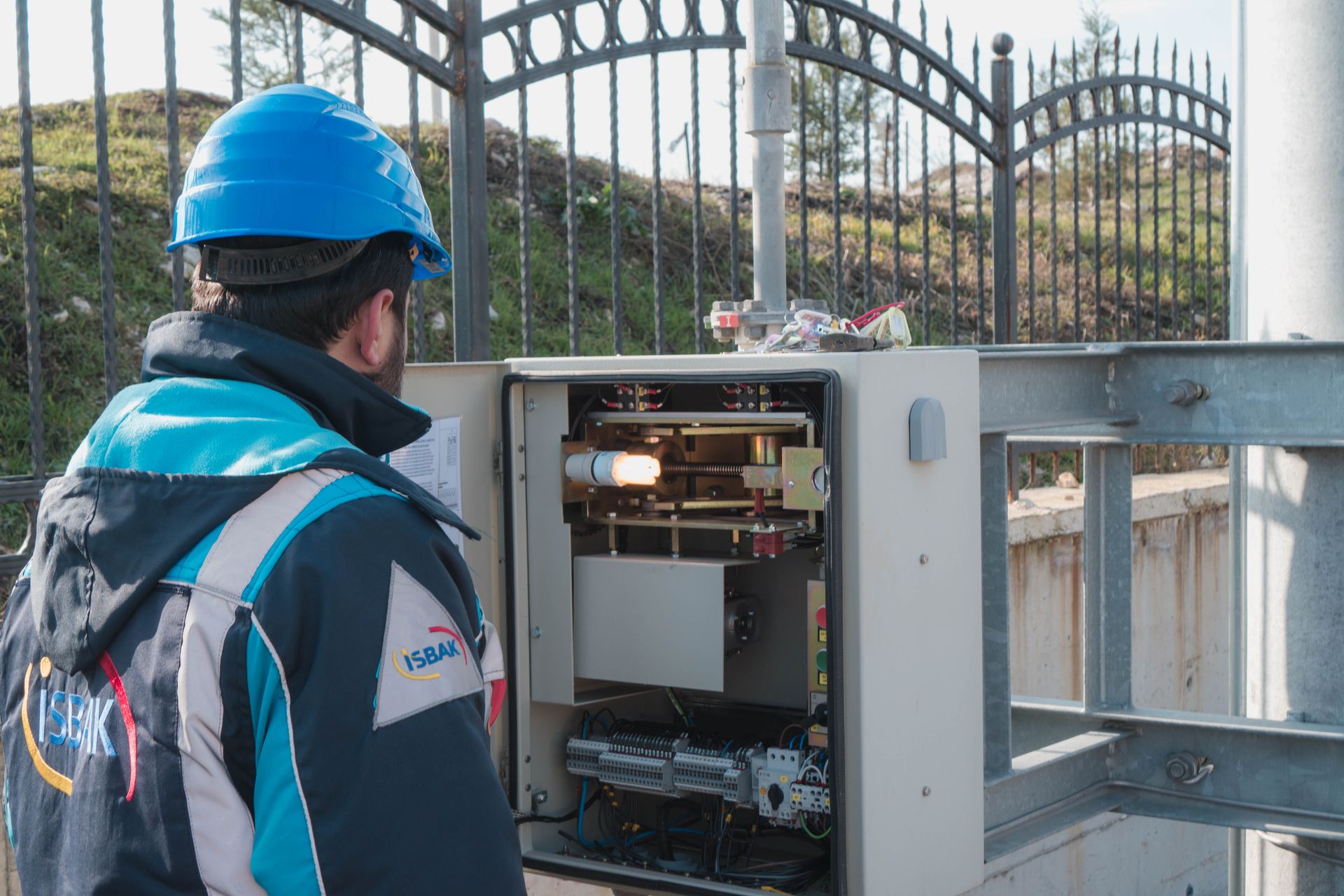 Travaux électriques — Extérieur & génie civil